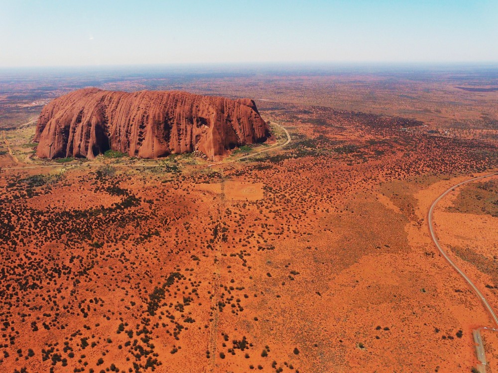 Helikopterflug über das Rote-Zentrum ( Uluru )