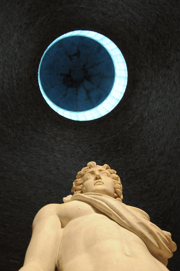 Helios im Neuen Museeum Berlin