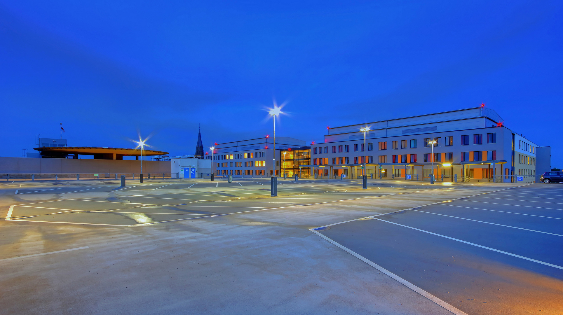 Helios Klinikum Krefeld 2 Foto & Bild | architektur, architektur bei nacht, langzeitbelichtung ...