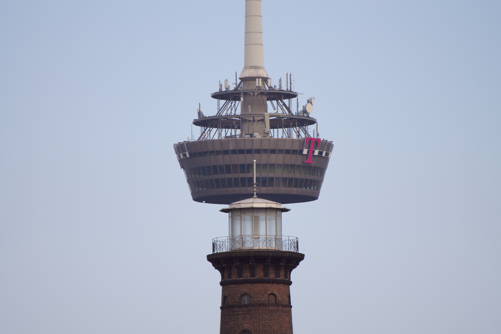 Heliosturm und Fernsehturm in Köln