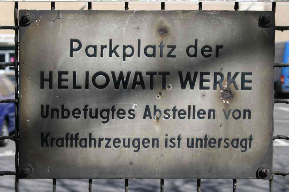 Heliowatt Werke Emailschild