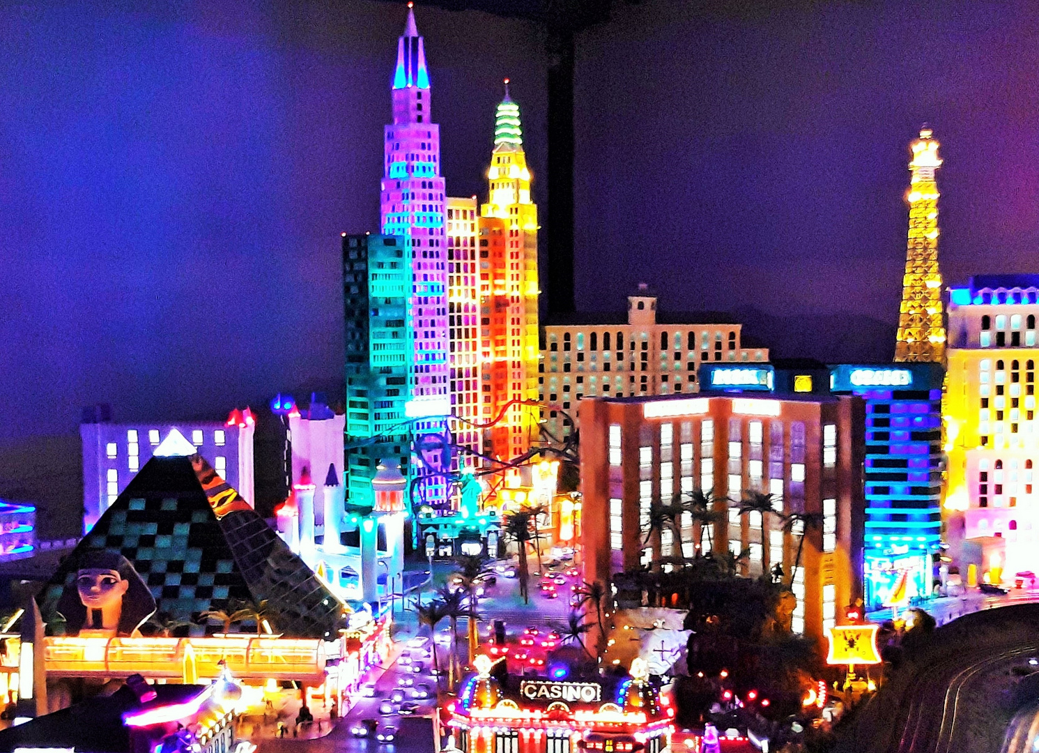 Hell beleuchtete Skyscraper in Las Vegas - Miniatur Wunderland