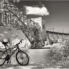 Hell Gate Bridge, Summer