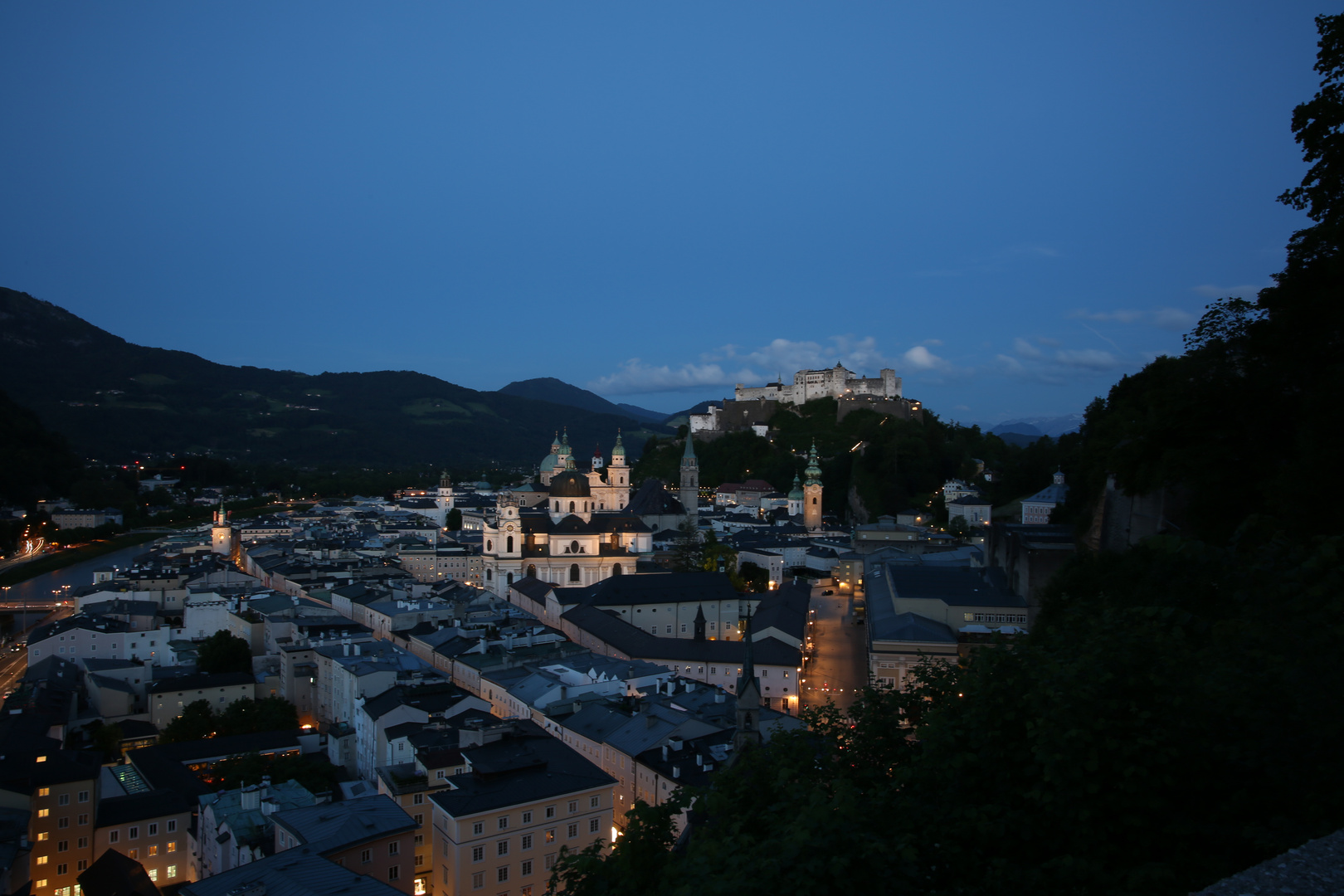 Hellblaue Stunde in Salzburg