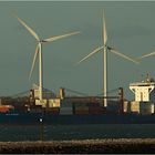 HELLE RITSCHER / Container Ship / Rotterdam