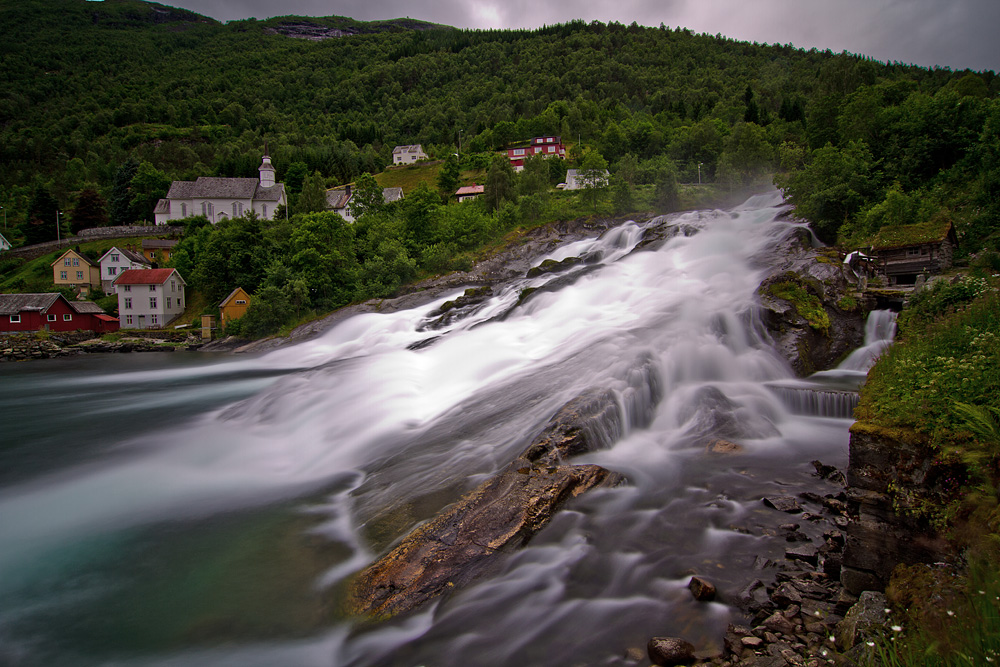 Hellesyltfossen