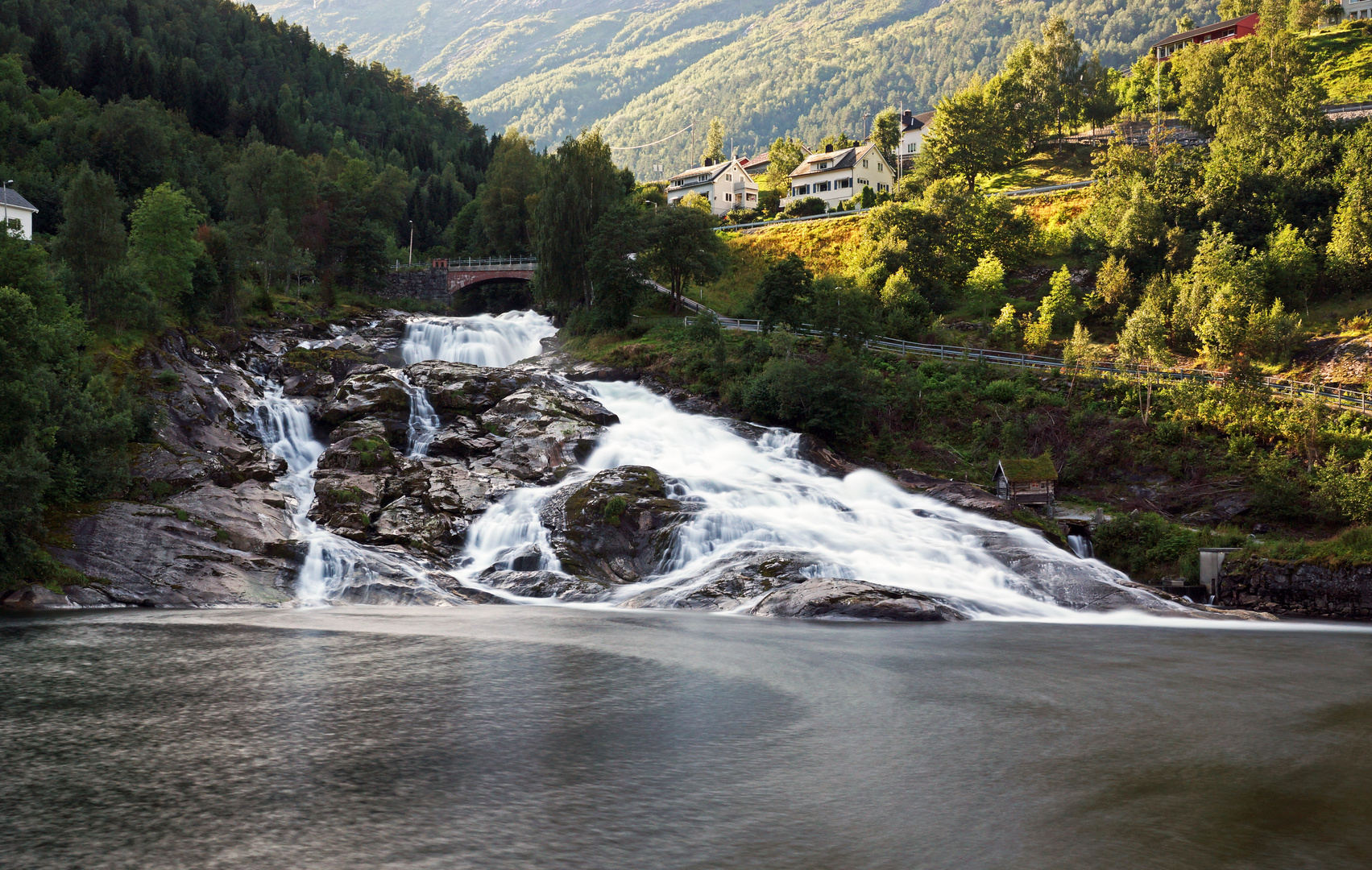 Hellesyltfossen