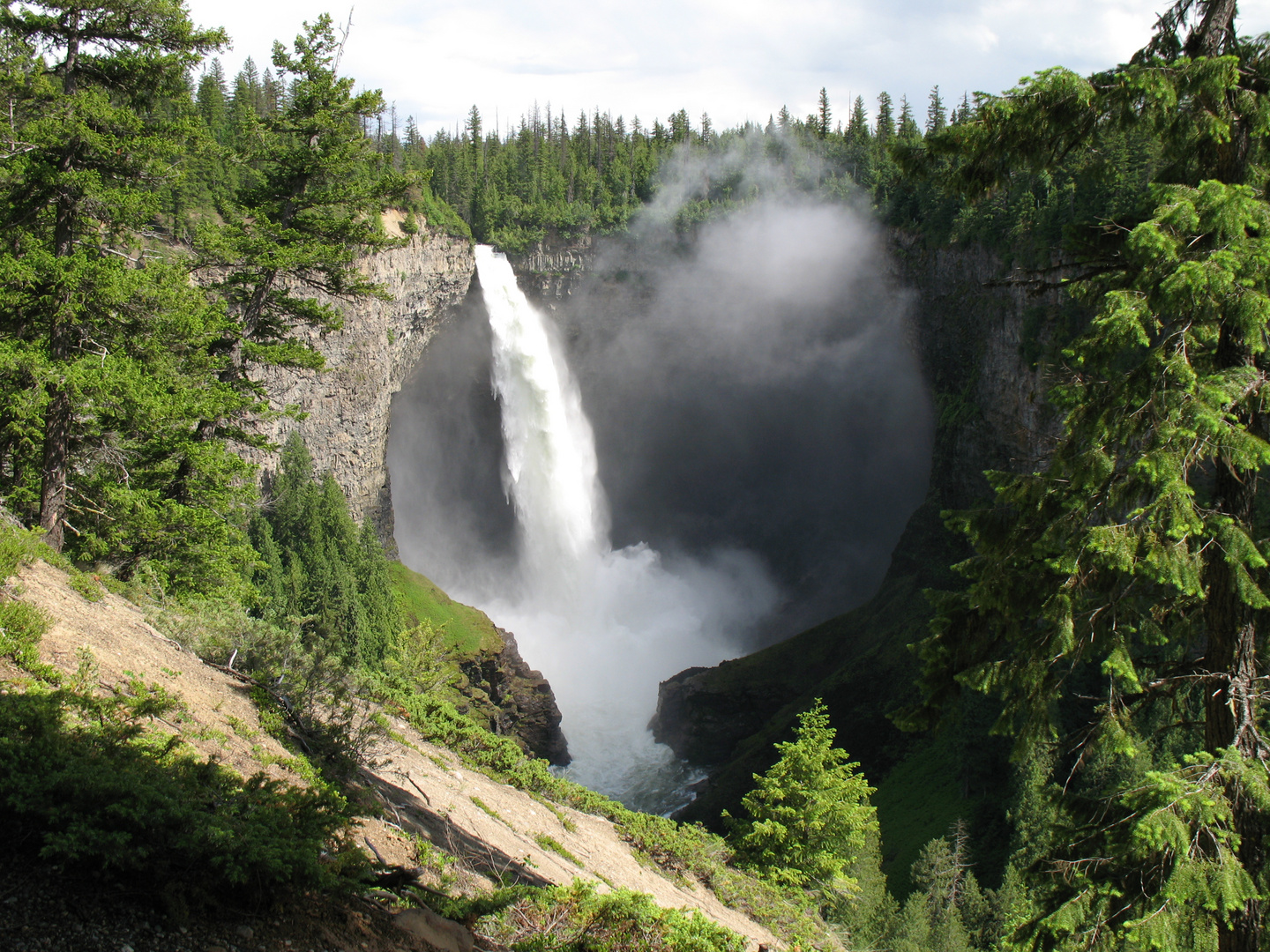 Helmcken Falls