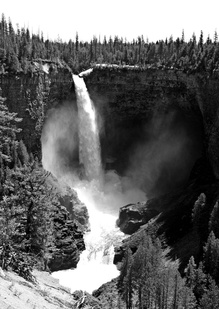 Helmcken Falls