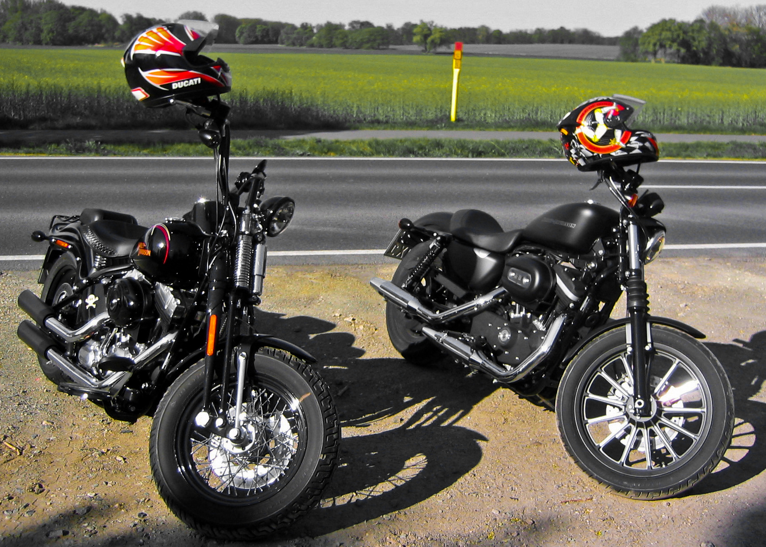 Helme und Harleys