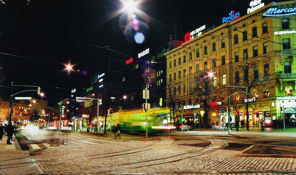 Helsinki bei Nacht