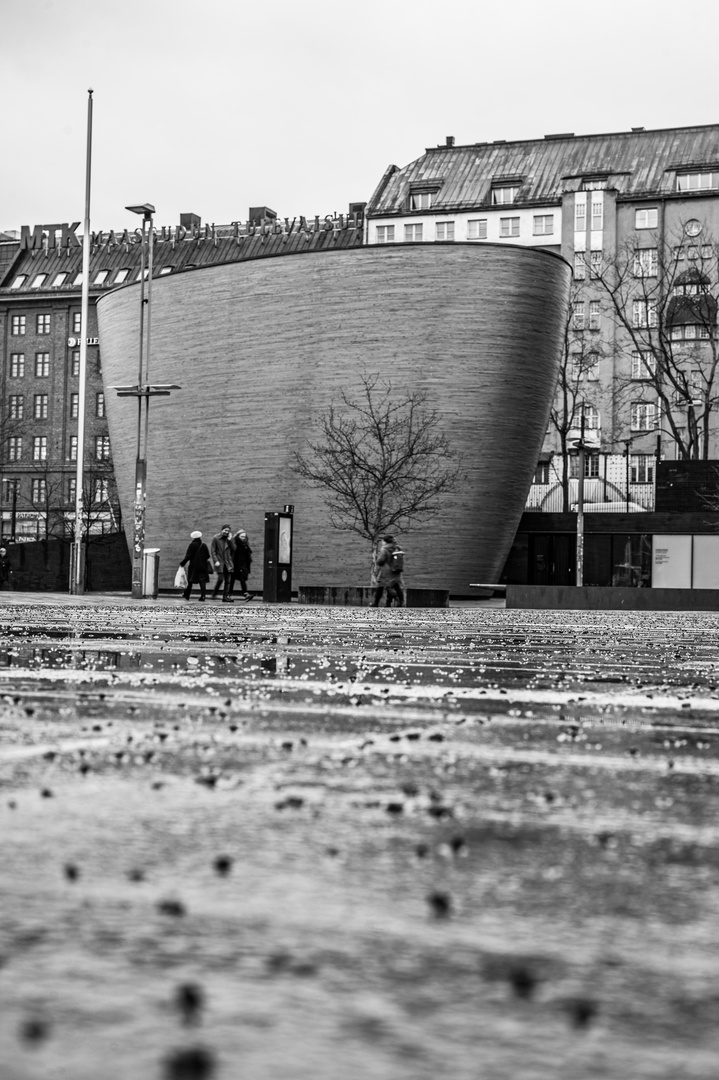 Helsinki b/w