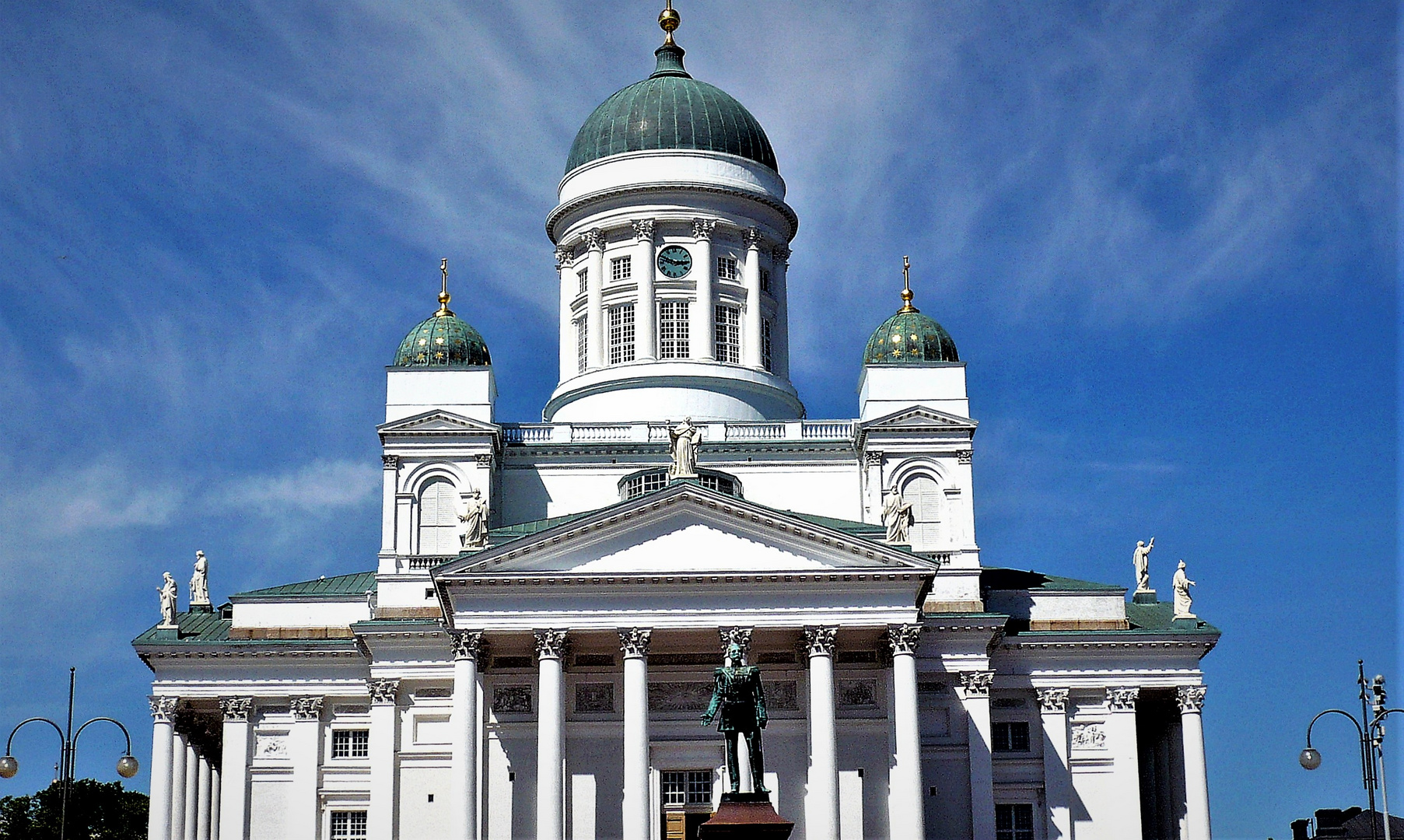 - HELSINKI  -  der   DOM  -