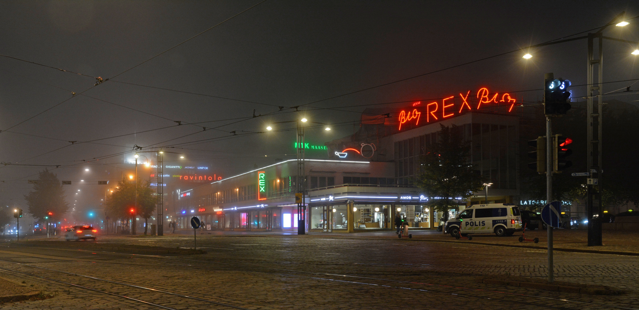 Helsinki, foggy evening on Mannerheimintie