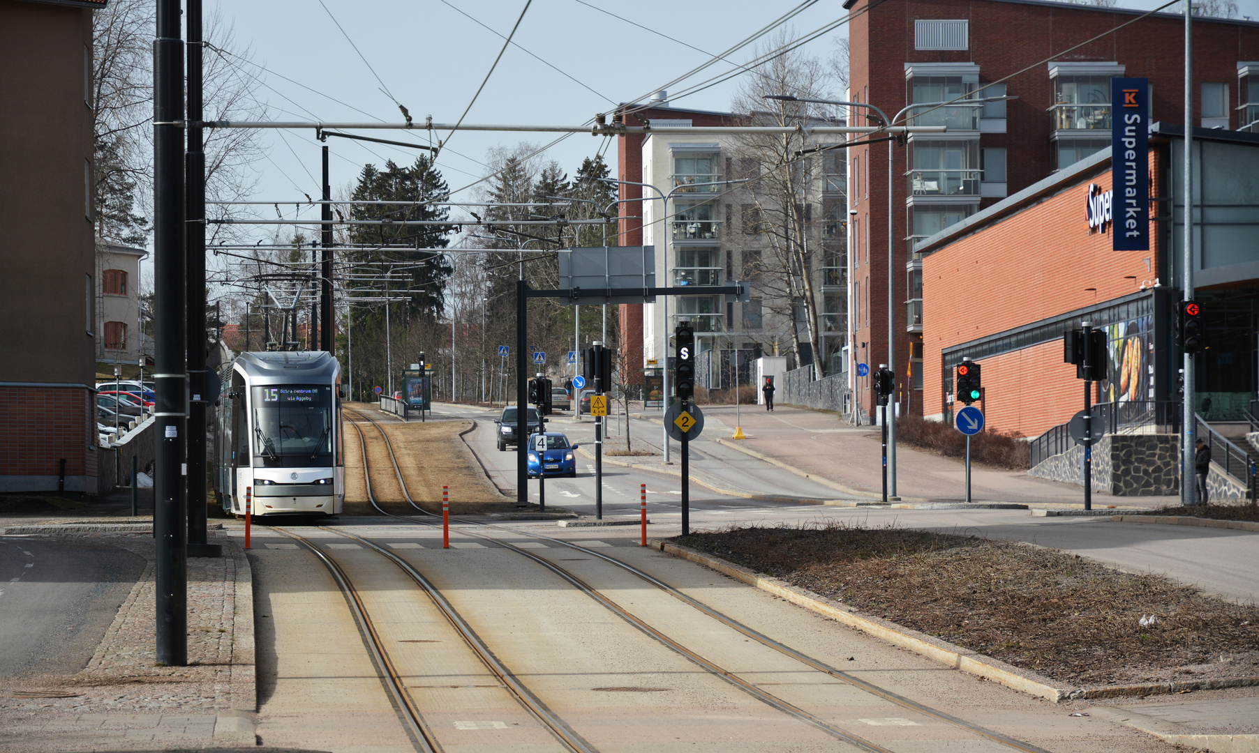 Helsinki, Haaga, the tramp line 15