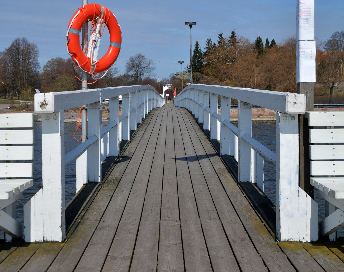 Helsinki, Kaivopuisto, The pier of Harakka