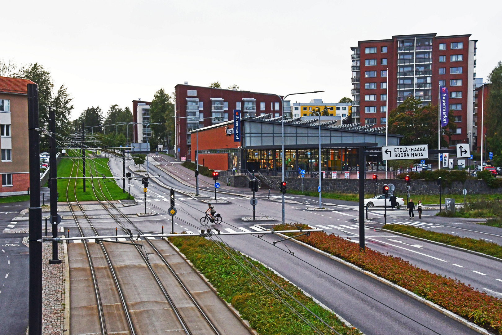 Helsinki, Pohjois-Haaga, Eliel Saarisentie