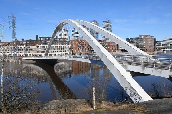 Helsinki, the bridge of gran father between Mustikkamaa and Kalastama
