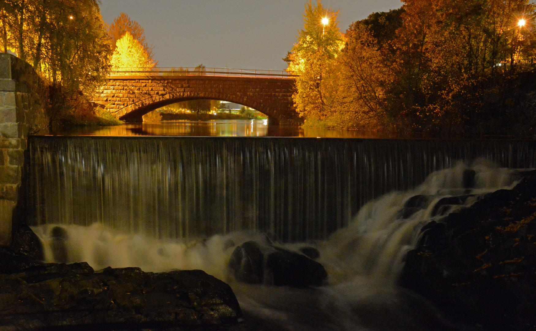 Helsinki, the dam at night