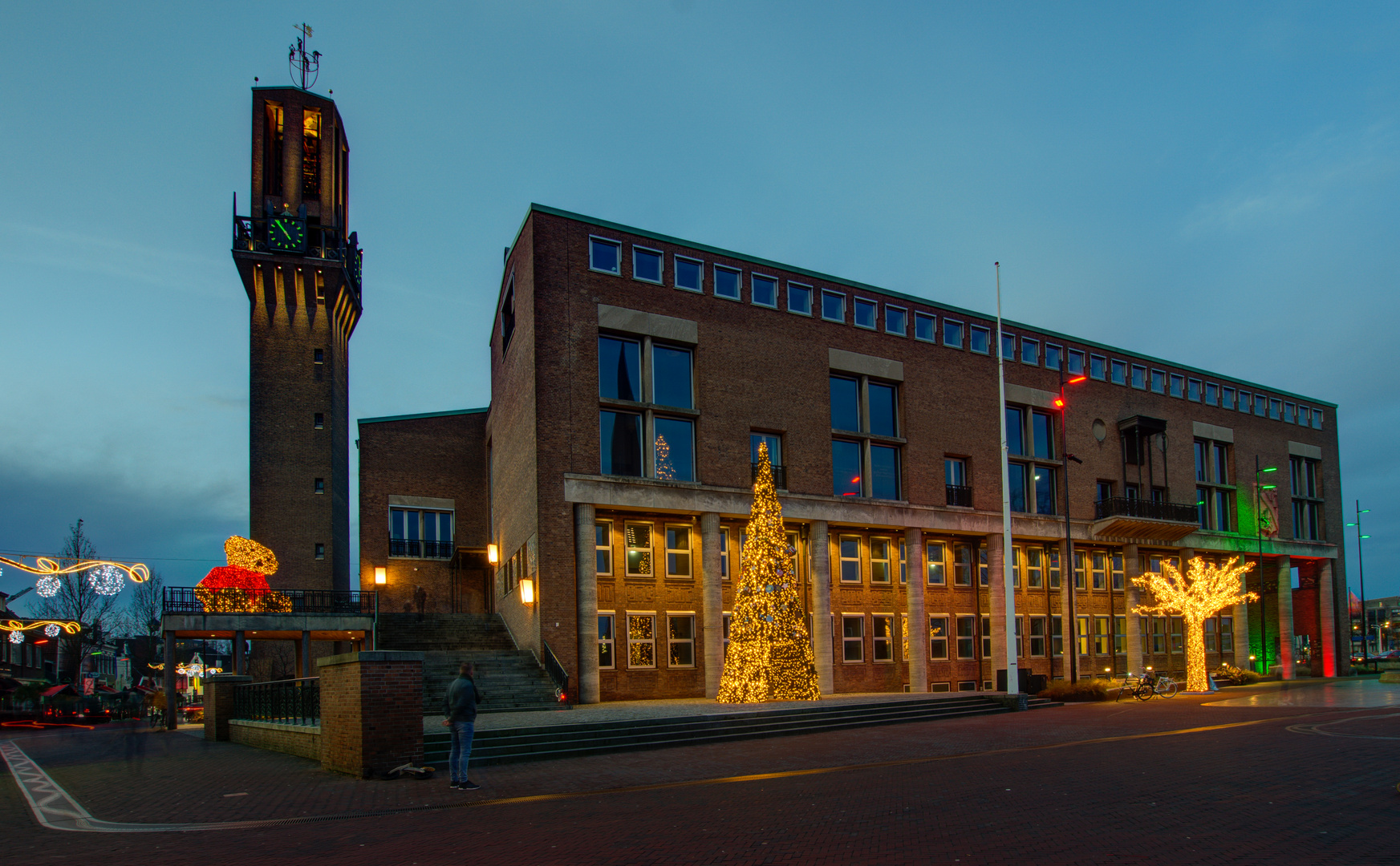 Hengelo - Burgemeester Jansenplein - Townhal - 01