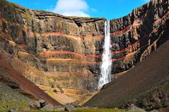 Hengifoss - der gestreifte Wasserfall bei Egilsstaðir im Osten Islands