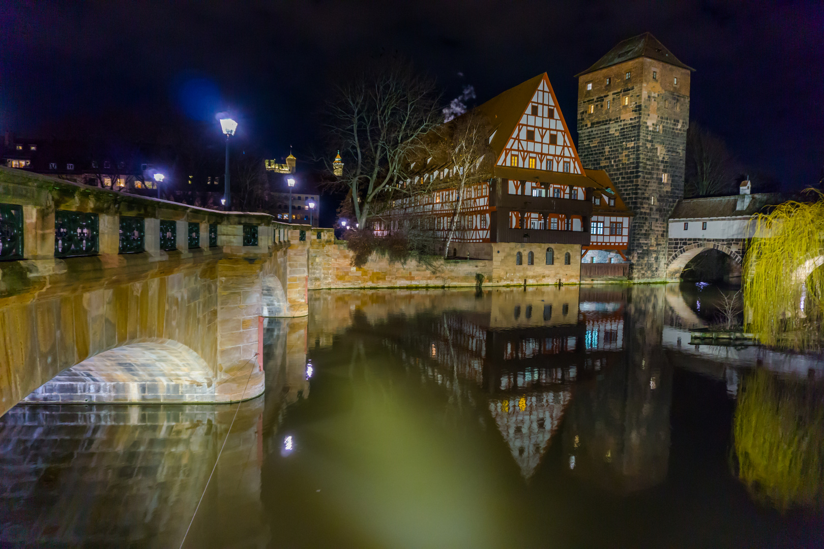 Henkersteg bei Nacht