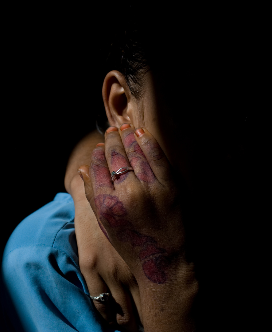 henna/mehendi, shadows, rajasthani women, harald keller