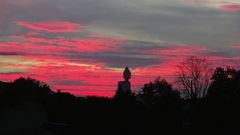 Henninger Turm in Flammen