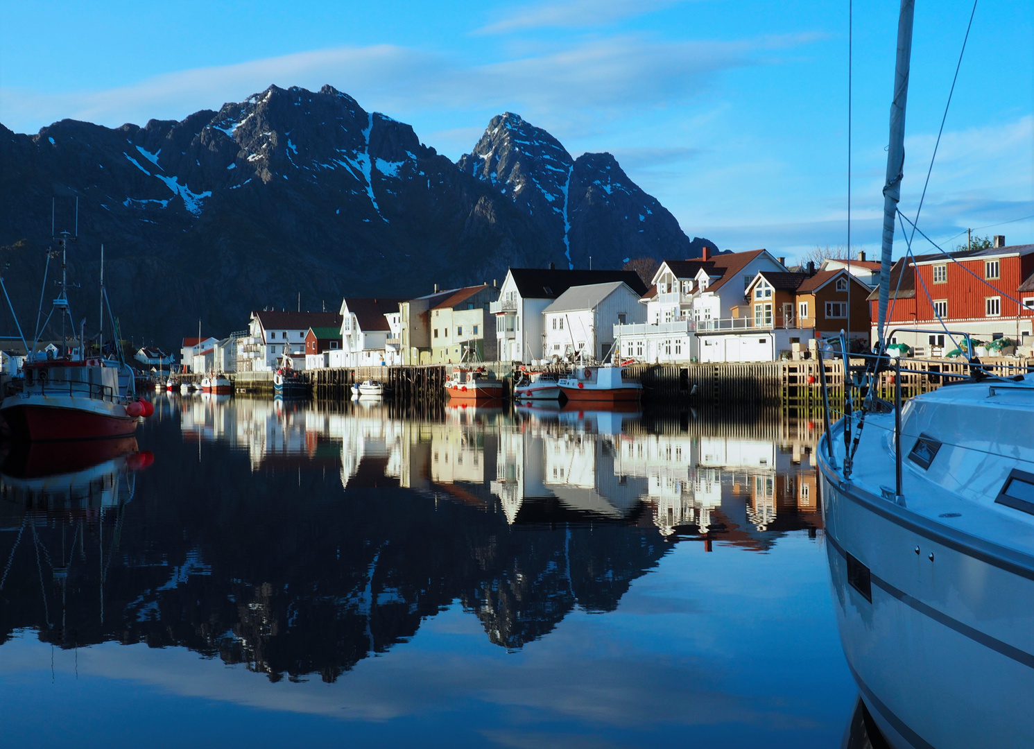 Henningsvaer