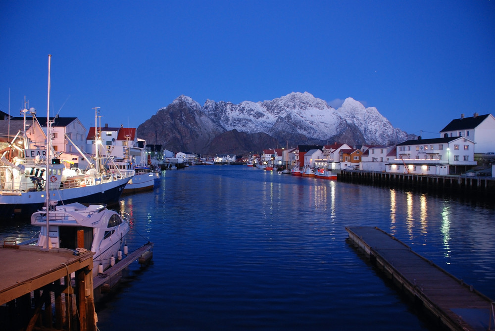 Hennningsvaer, Novège