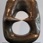 Henry Moore: Oval with Points 1968 - 70