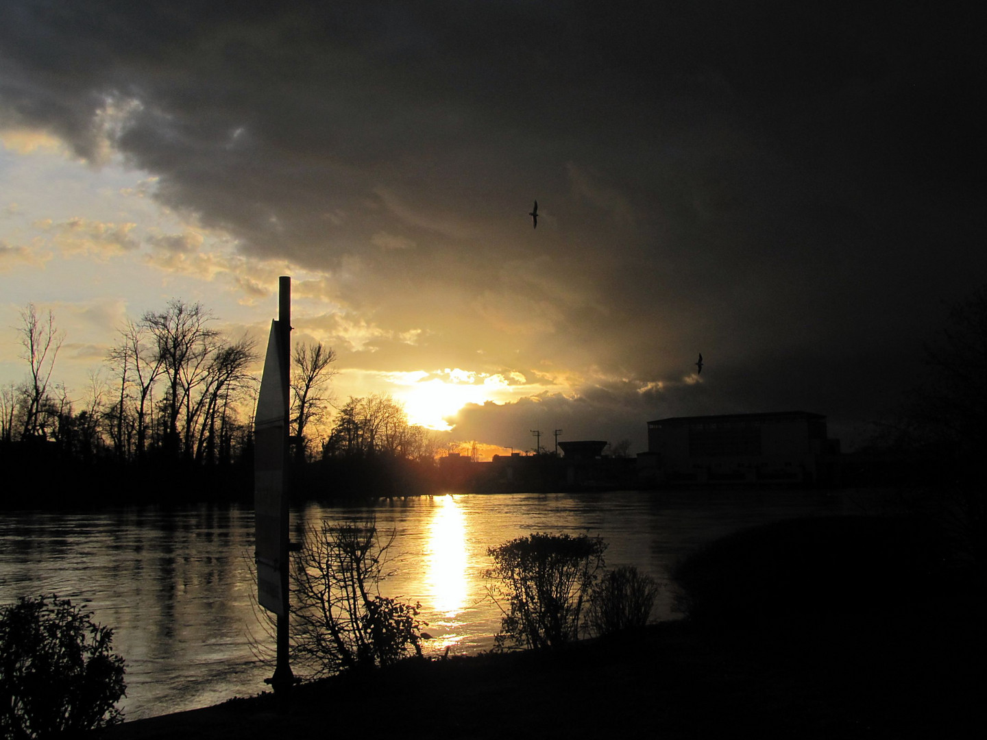 "Heranziehende Regenwolken..."