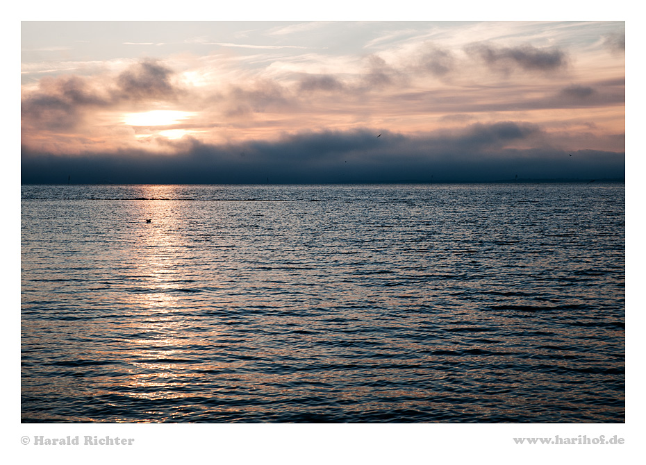 Heraufziehender Nebel über der Nordsee