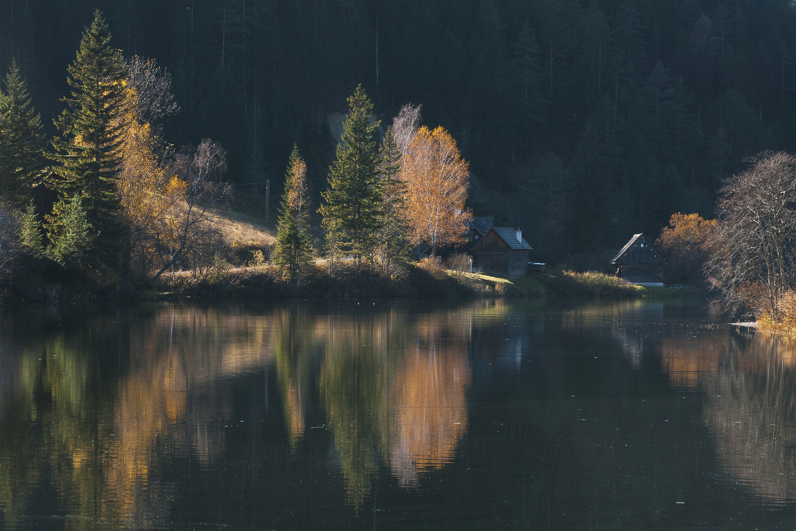 Herbst am Bergsee