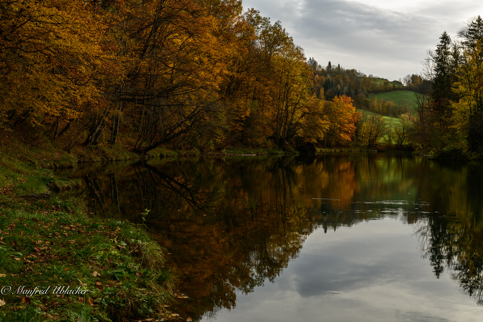 Herbst am Fluss ...