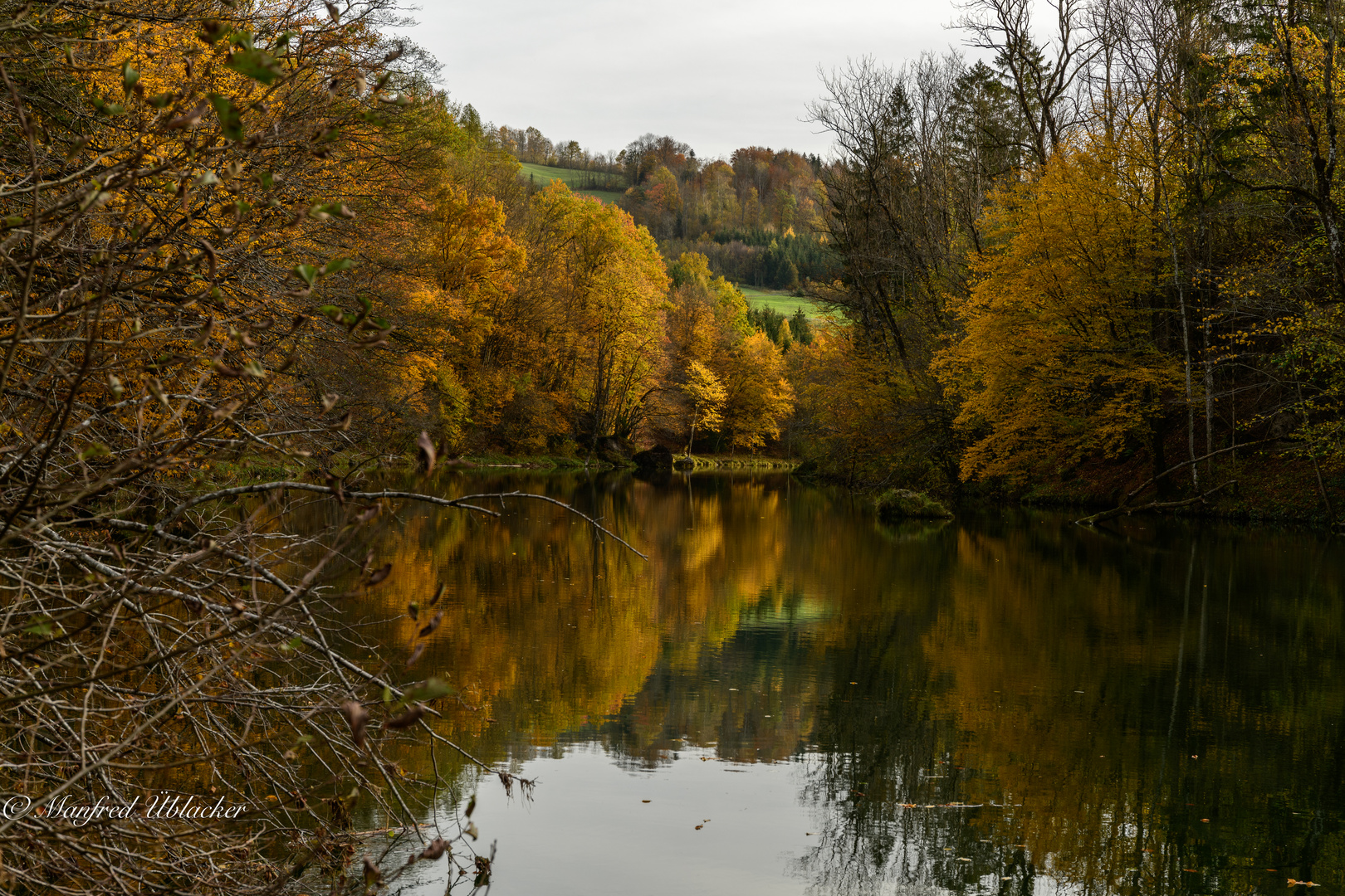 Herbst am Fluss ...