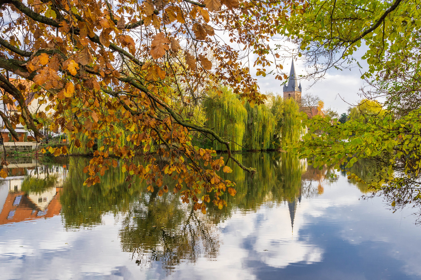 Herbst am Fluss