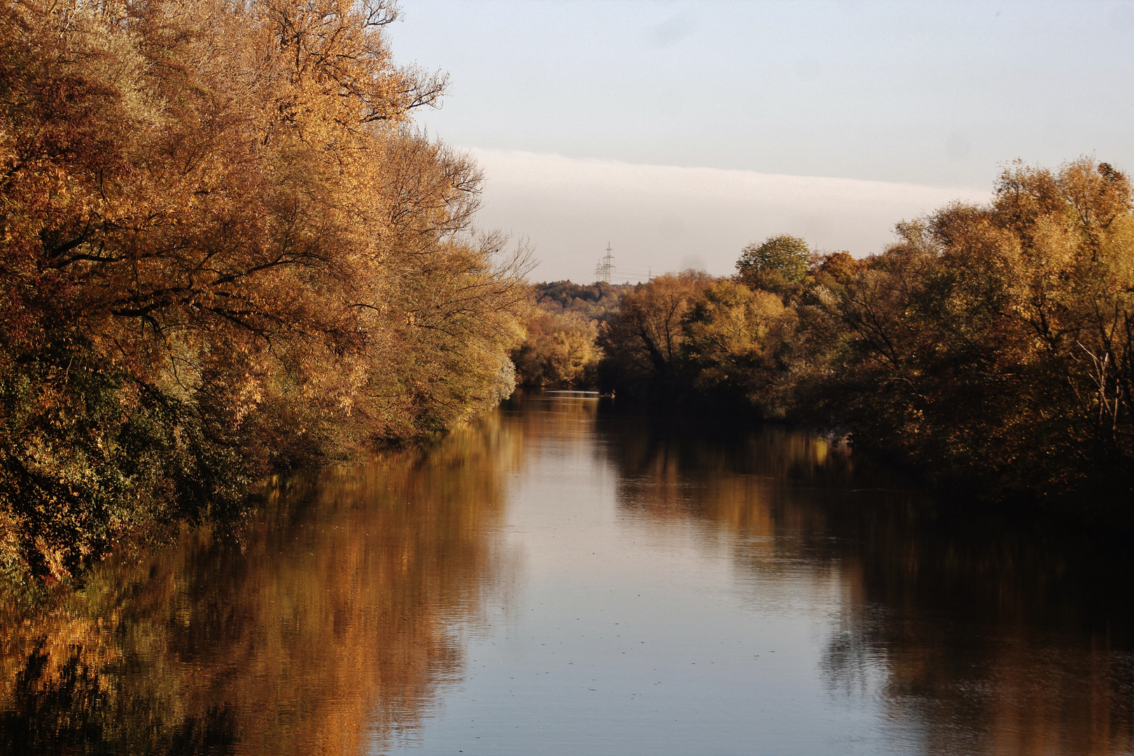 Herbst am Fluss