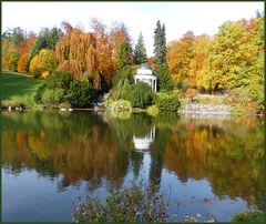 Herbst am Fontänenteich im Bergpark Wilhelmshöhe