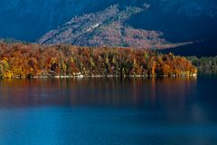 Herbst am Hallstättersee