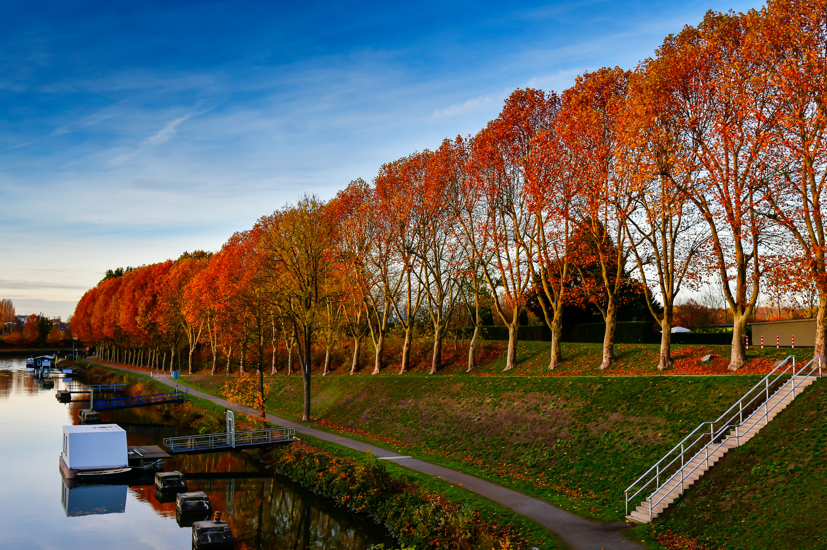 Herbst am Kanal