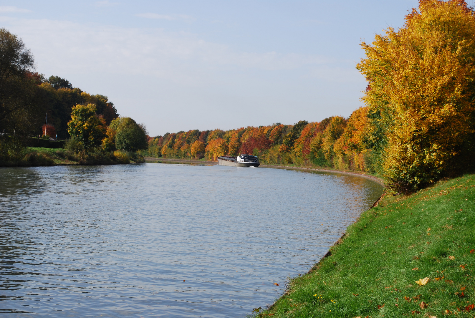 Herbst am Kanal