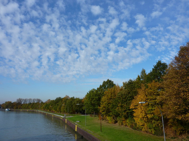 Herbst am Kanal ...