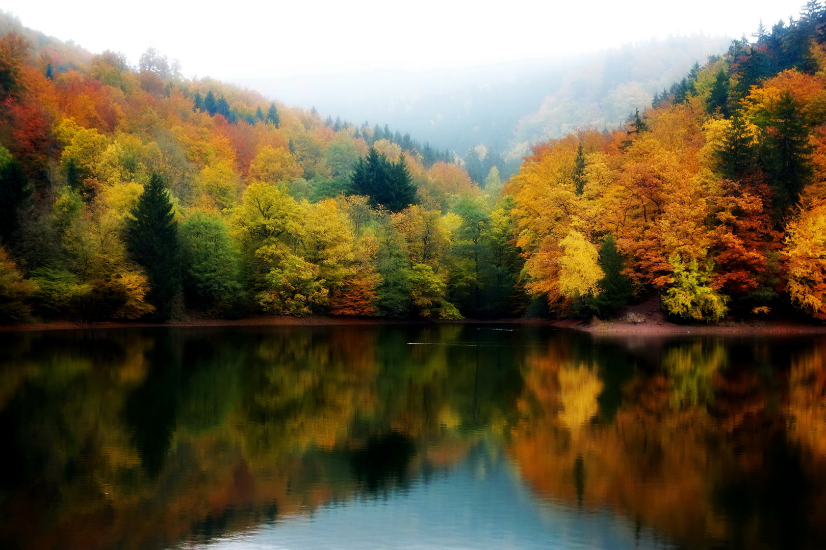Herbst am kleinen Teich