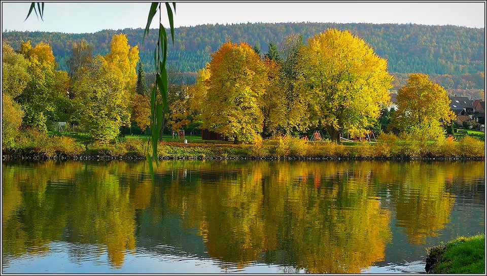 Herbst am Main in Unterfranken