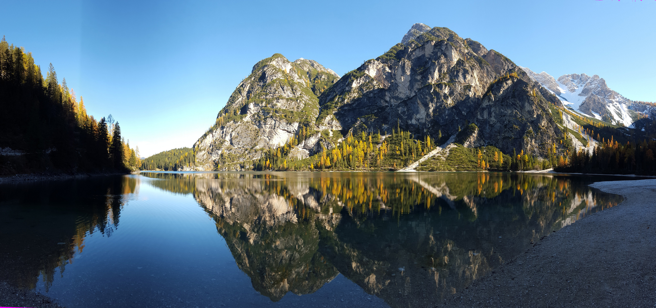 Herbst am Pragser Wildsee 