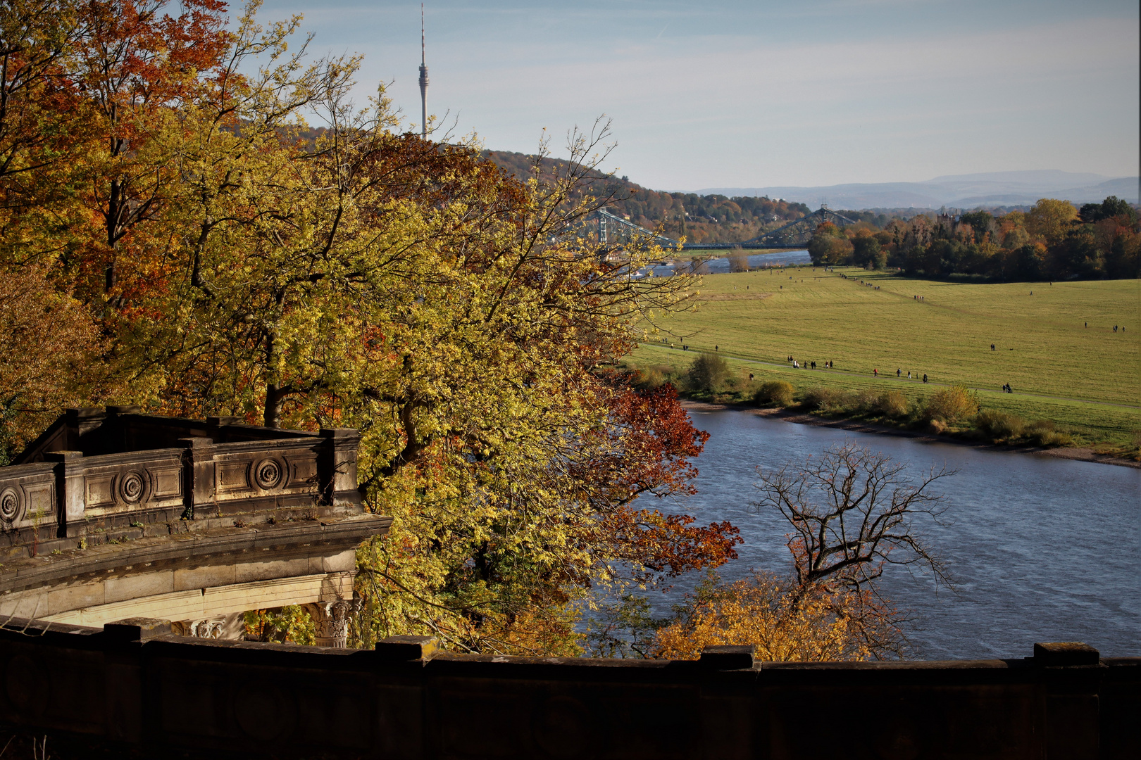 Herbst - am Schloss Albrechtsberg Dresden (4)