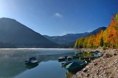 Herbst am Sylvensteinstausee