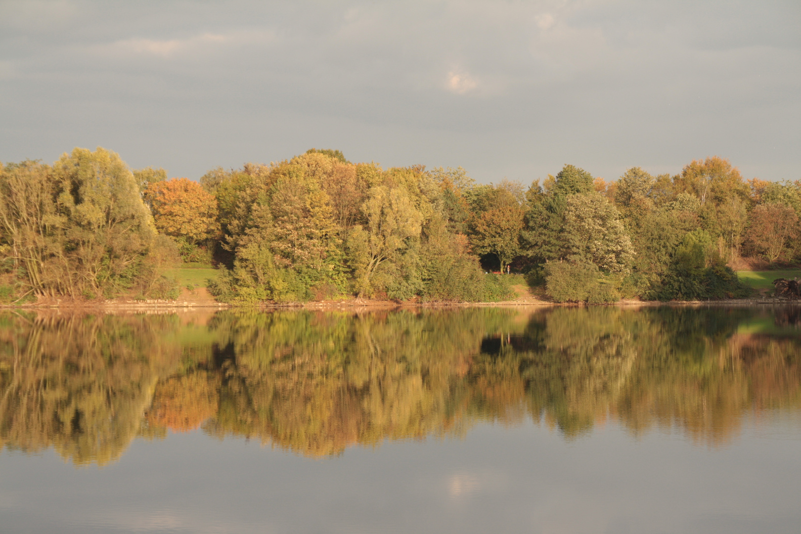 Herbst am Uettelsheiner See