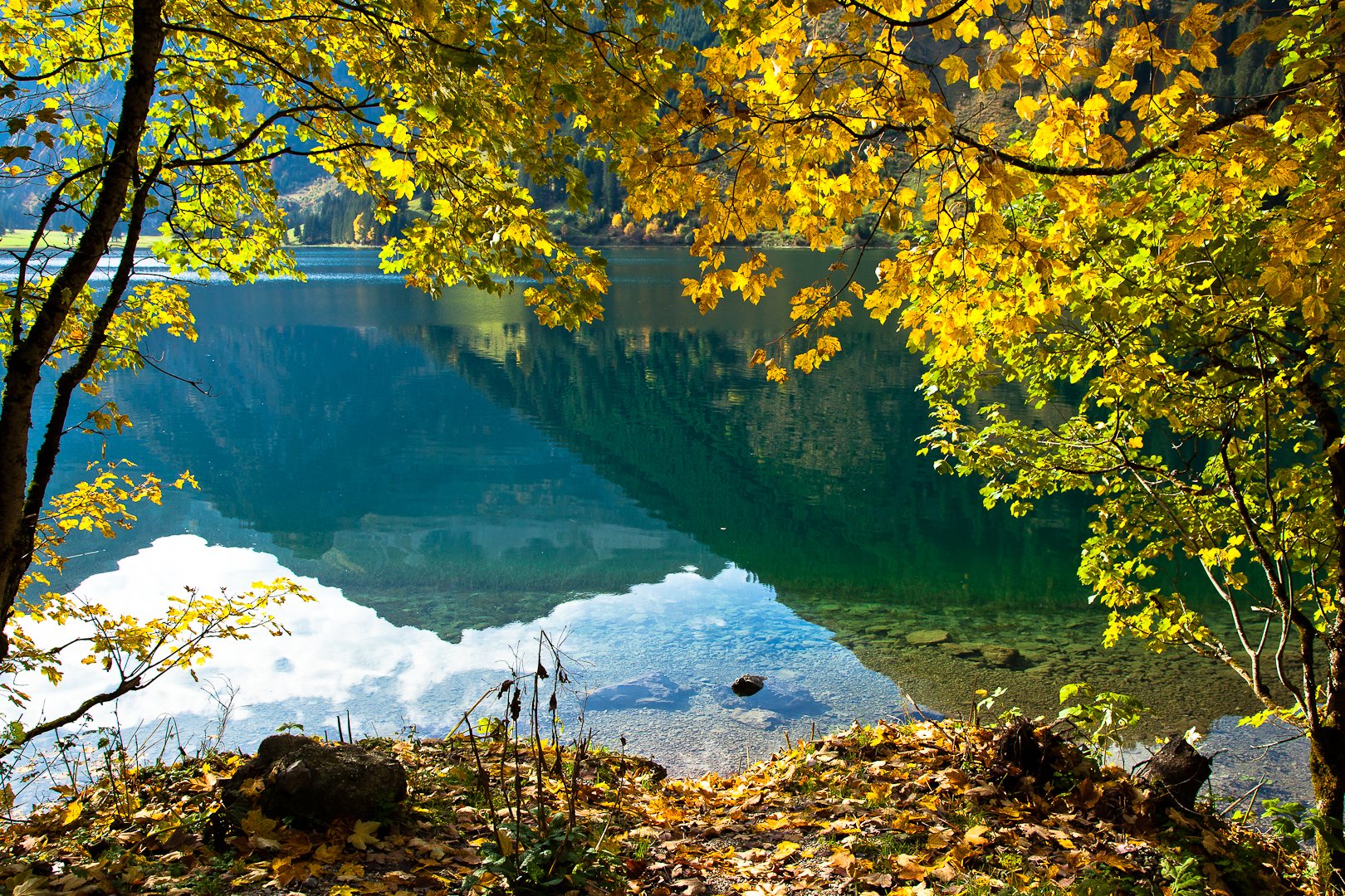 Herbst am Vilsalpsee